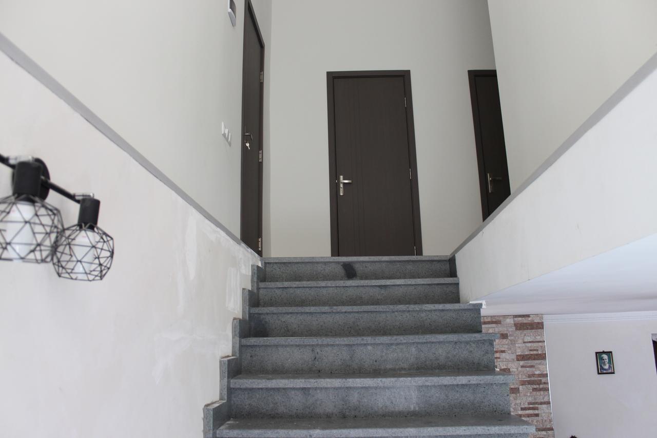 Kvara'S House คูทายสิ ภายนอก รูปภาพ